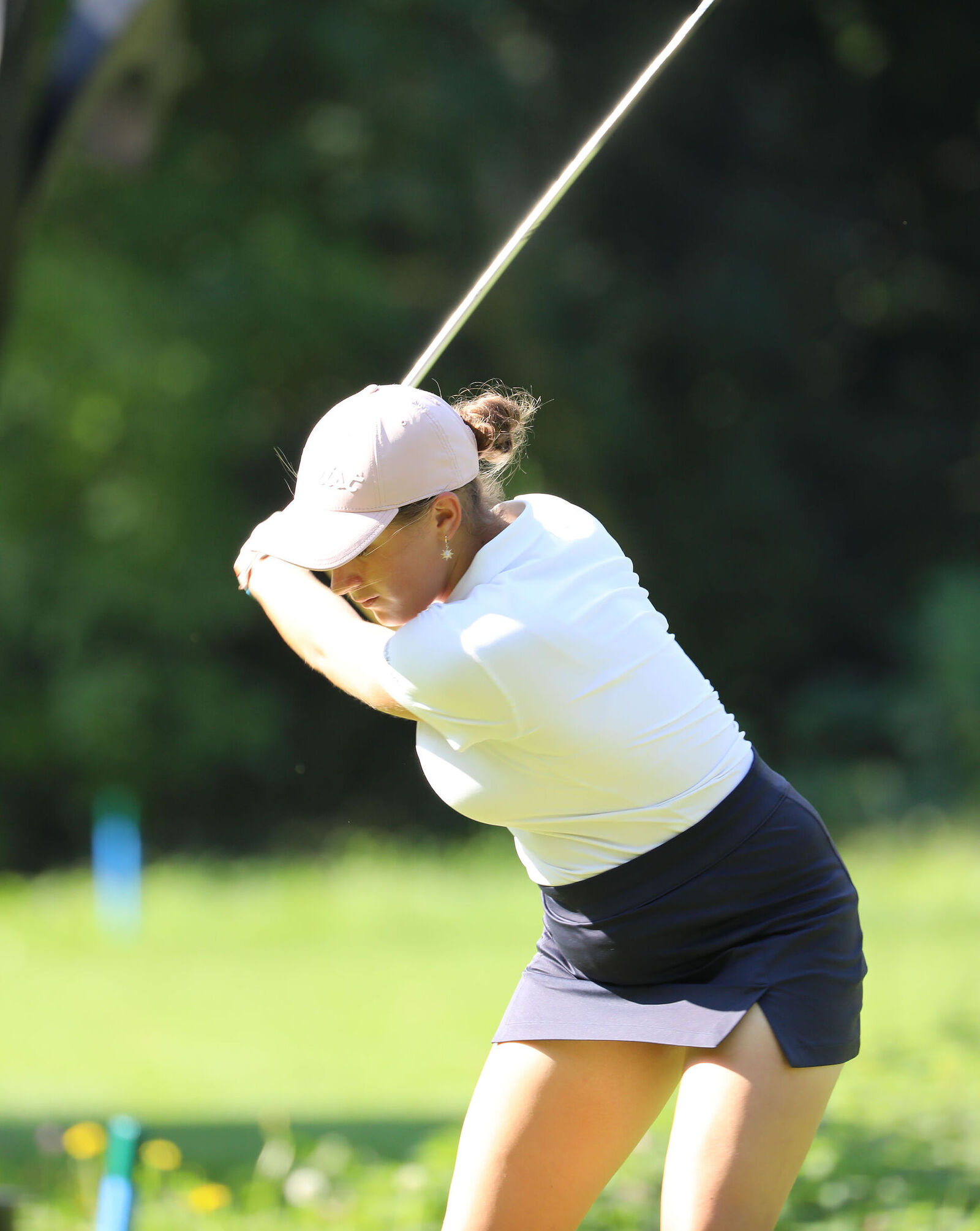 Spielerin beim Abschlag